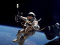 Астронавт-рекордсмен ушел из NASA