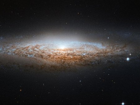 «Хаббл» сфотографировал «галактику НЛО»