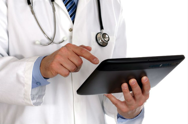 врачам выдадут планшеты